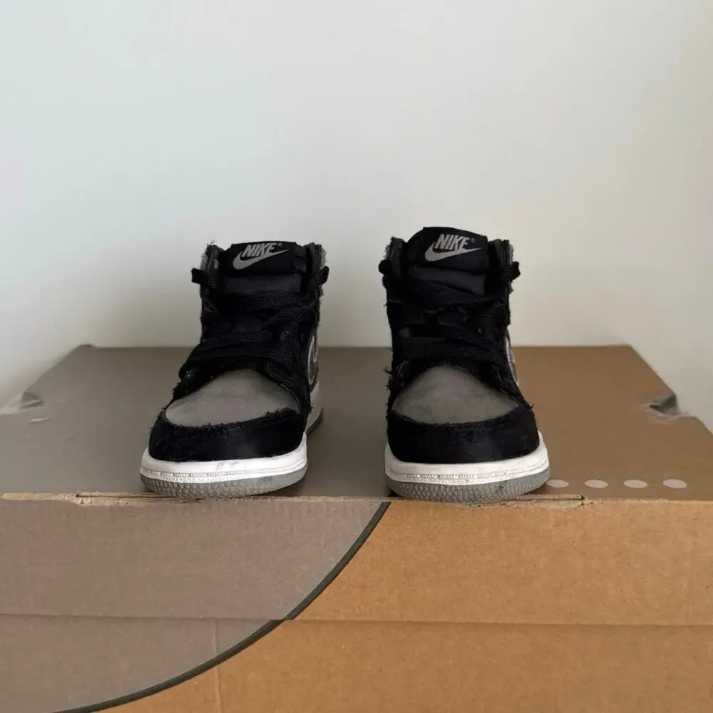 Nike Air Jordan 1 Satin Grey /Black Toddler Sneakers- SZ 6 C